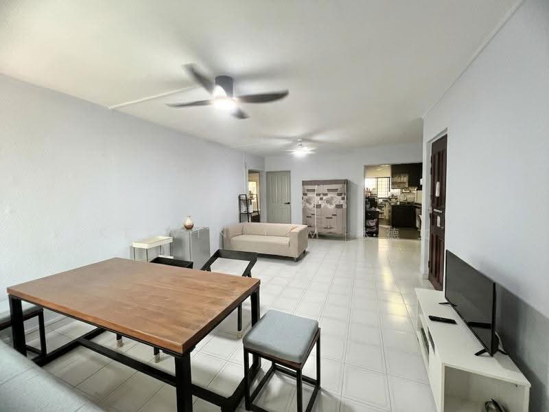 928 Tampines Street 91, 928 Tampines Street 91, Pasir Ris / Tampines, 3 Bedrooms, 1,141 sqft, HDB Flat For Rent, by Kelvin Lim 林德文, 500248617 - Living Room - PropertyGuru.com.sg