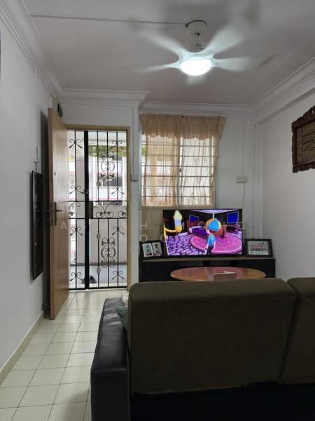 361 Bukit Batok Street 31, 361 Bukit Batok Street 31, Dairy Farm / Bukit Panjang / Choa Chu Kang, 2 Bedrooms, 732 sqft, HDB Flat For Sale, by Asmah Mohd Noor, 500248618 - Living Room - PropertyGuru.com.sg