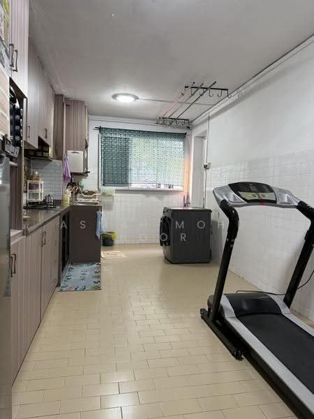 361 Bukit Batok Street 31, 361 Bukit Batok Street 31, Dairy Farm / Bukit Panjang / Choa Chu Kang, 2 Bedrooms, 732 sqft, HDB Flat For Sale, by Asmah Mohd Noor, 500248618 - Kitchen - PropertyGuru.com.sg