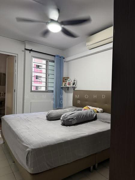 361 Bukit Batok Street 31, 361 Bukit Batok Street 31, Dairy Farm / Bukit Panjang / Choa Chu Kang, 2 Bedrooms, 732 sqft, HDB Flat For Sale, by Asmah Mohd Noor, 500248618 - Bedroom - PropertyGuru.com.sg