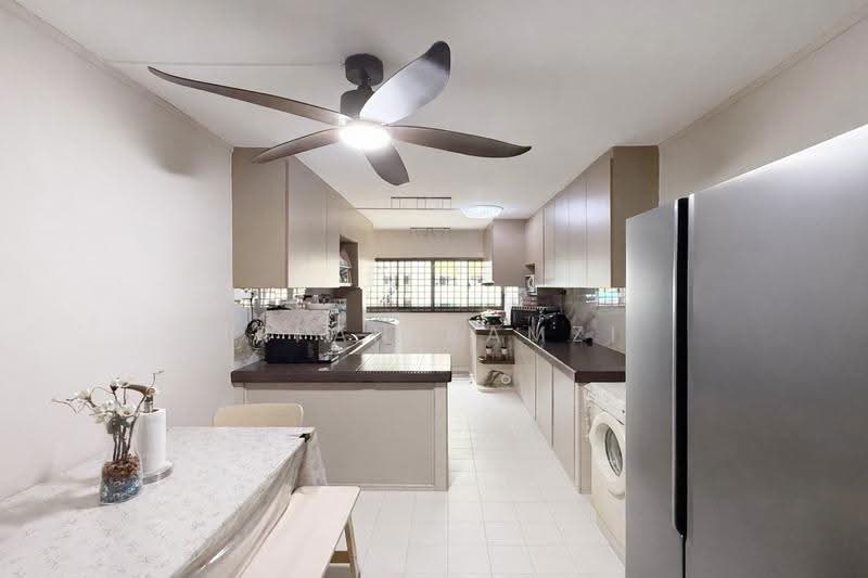 51 Telok Blangah Drive, 51 Telok Blangah Drive, Harbourfront / Telok Blangah, 3 Bedrooms, 990 sqft, HDB Flat For Sale, by Irfan Ramzi, 500248624 - PropertyGuru.com.sg