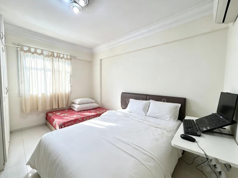 180 Ang Mo Kio Avenue 5, 180 Ang Mo Kio Avenue 5, Ang Mo Kio / Bishan / Thomson, 2 Bedrooms, 732 sqft, HDB Flat For Sale, by Elson Wang, 500248625 - Bedroom - PropertyGuru.com.sg