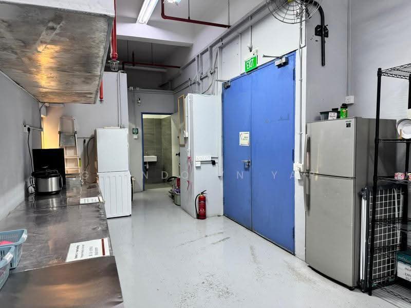 Excalibur Centre, 71 Ubi Crescent, Eunos / Geylang / Paya Lebar, 2,573 sqft, Light Industrial (B1) For Sale, by Gwendolyn Yap, 500248632 - Kitchen - CommercialGuru.com.sg