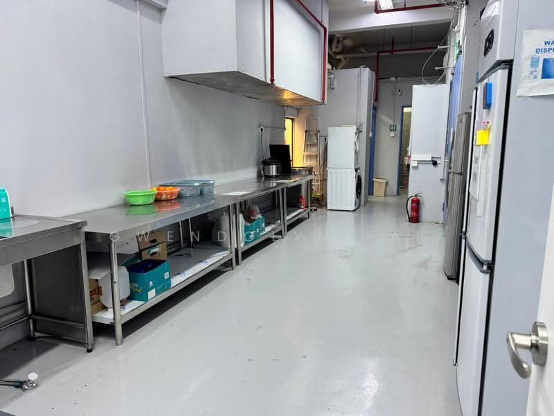 Excalibur Centre, 71 Ubi Crescent, Eunos / Geylang / Paya Lebar, 2,573 sqft, Light Industrial (B1) For Sale, by Gwendolyn Yap, 500248632 - Kitchen - CommercialGuru.com.sg
