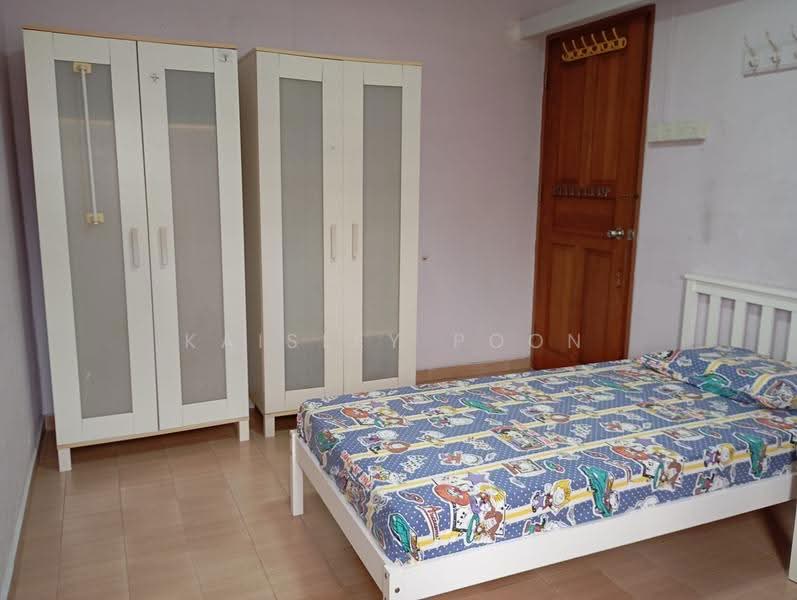 374 Clementi Avenue 4, 374 Clementi Avenue 4, Buona Vista / West Coast / Clementi New Town, Room Rental, 110 sqft, HDB Flat For Rent, by Kaisley Poon, 500248638 - Bedroom - PropertyGuru.com.sg