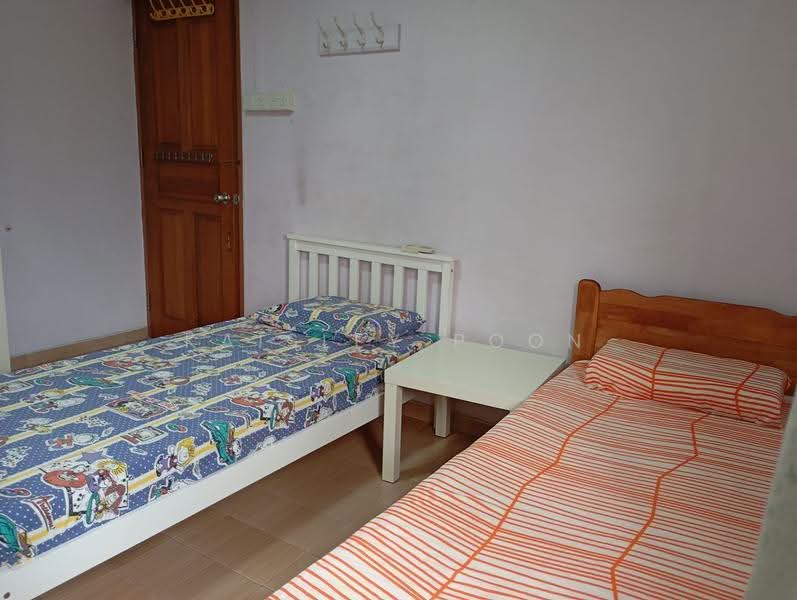 374 Clementi Avenue 4, 374 Clementi Avenue 4, Buona Vista / West Coast / Clementi New Town, Room Rental, 110 sqft, HDB Flat For Rent, by Kaisley Poon, 500248638 - Bedroom - PropertyGuru.com.sg