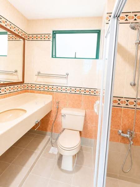 Hillview Heights, 29A Hillview Avenue, Dairy Farm / Bukit Panjang / Choa Chu Kang, 2 Bedrooms, 958 sqft, Condominium For Sale, by Kelly Lim, 500248643 - Bathroom - PropertyGuru.com.sg