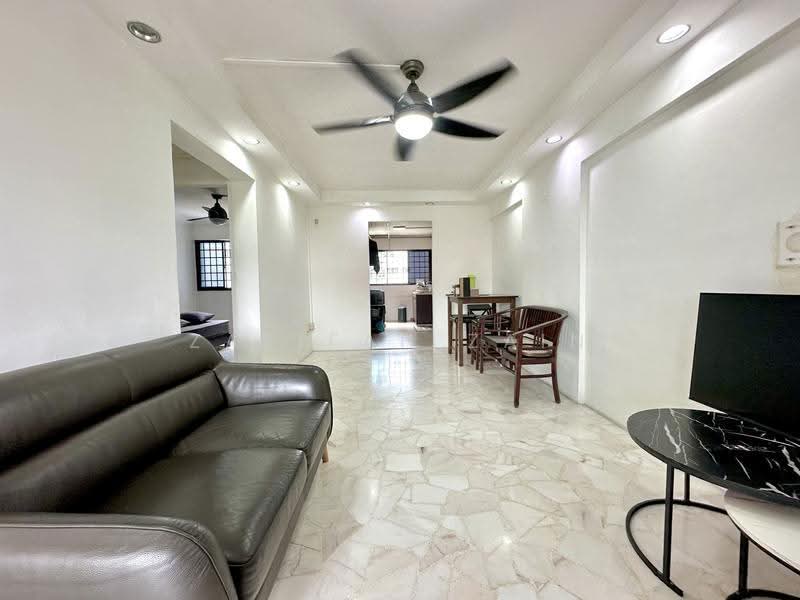 269 Yishun Street 22, 269 Yishun Street 22, Sembawang / Yishun, 2 Bedrooms, 689 sqft, HDB Flat For Sale, by Zarifah Zain, 500248658 - Living Room - PropertyGuru.com.sg