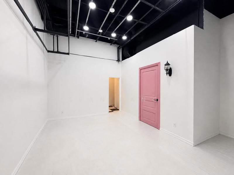 Ground Floor Space @ Bras Basah/City Hall Vicinity | Excellent Frontage, Visibility | Rare, City Hall / Clarke Quay, 3,786 sqft, Other Retail For Rent, by Sean Pang, 500248667 - Interior - CommercialGuru.com.sg