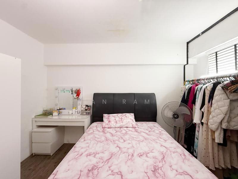 635 Yishun Street 61, 635 Yishun Street 61, Sembawang / Yishun, 3 Bedrooms, 904 sqft, HDB Flat For Sale, by Irfan Ramzi, 500248671 - Bedroom - PropertyGuru.com.sg