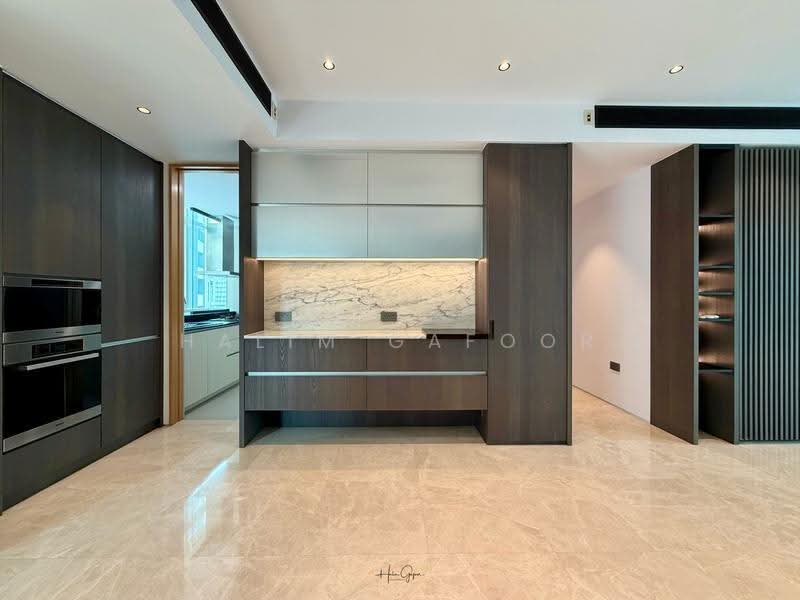 The Vermont On Cairnhill, 12A Cairnhill Rise, Orchard / River Valley, 3 Bedrooms, 1,442 sqft, Apartment For Rent, by Halim Gafoor, 500248672 - Dry Kitchen - PropertyGuru.com.sg