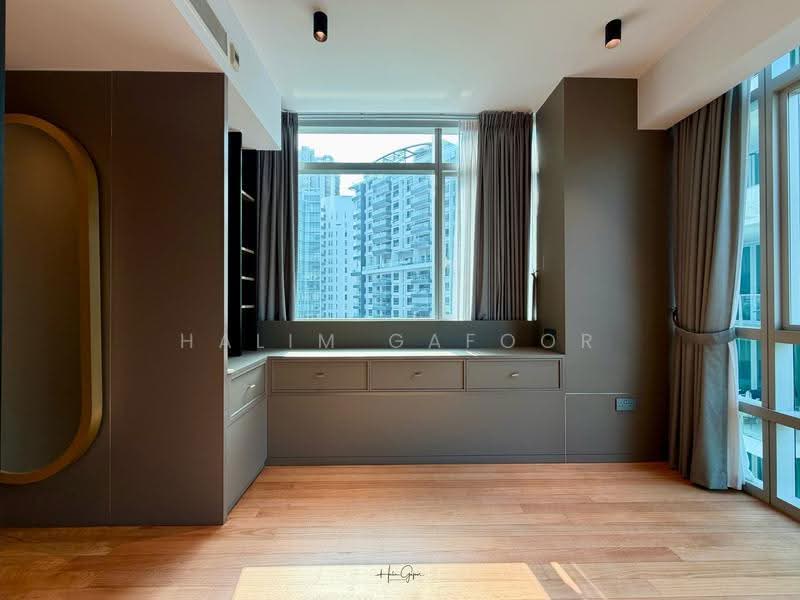 The Vermont On Cairnhill, 12A Cairnhill Rise, Orchard / River Valley, 3 Bedrooms, 1,442 sqft, Apartment For Rent, by Halim Gafoor, 500248672 - Master Bedroom - PropertyGuru.com.sg