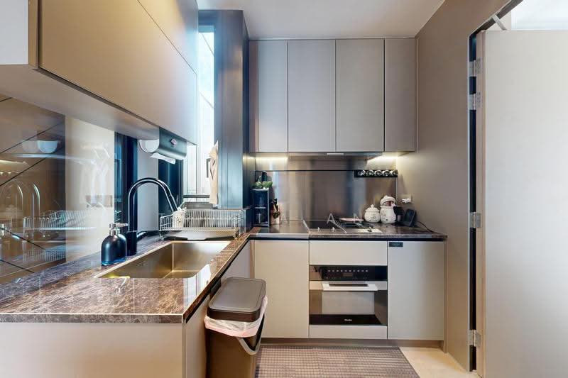Perfect Ten, 323 Bukit Timah Road, Tanglin / Holland / Bukit Timah, 3 Bedrooms, 1,281 sqft, Condominium For Sale, by Tricia Ang, 500248673 - Kitchen - PropertyGuru.com.sg