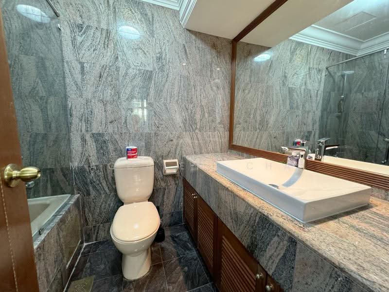 Le Hill, 42 Pasir Panjang Hill, Buona Vista / West Coast / Clementi New Town, Room Rental, 100 sqft, Condominium For Rent, by Magdalene Chai, 500248677 - Bathroom - PropertyGuru.com.sg