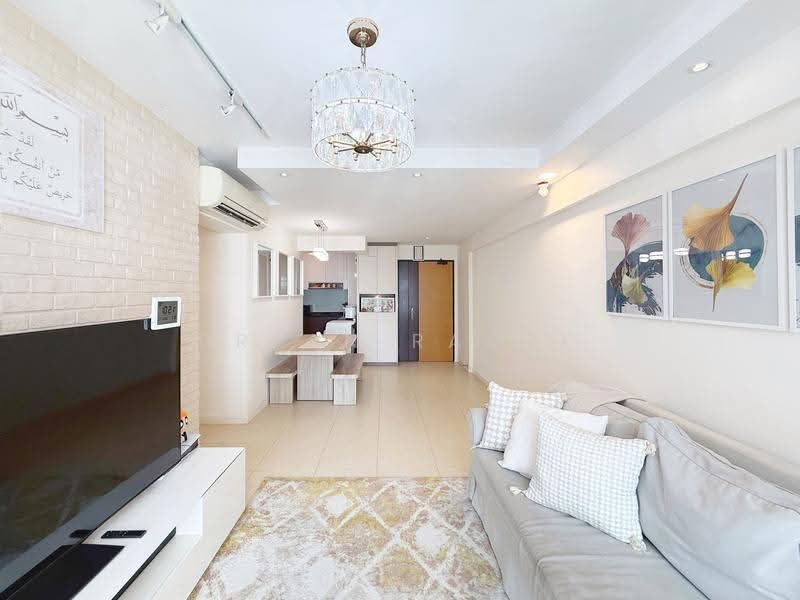 435C Fernvale Road, 435C Fernvale Road, Seletar / Yio Chu Kang, 3 Bedrooms, 1,011 sqft, HDB Flat For Sale, by Irfan Ramzi, 500248695 - Living Room - PropertyGuru.com.sg