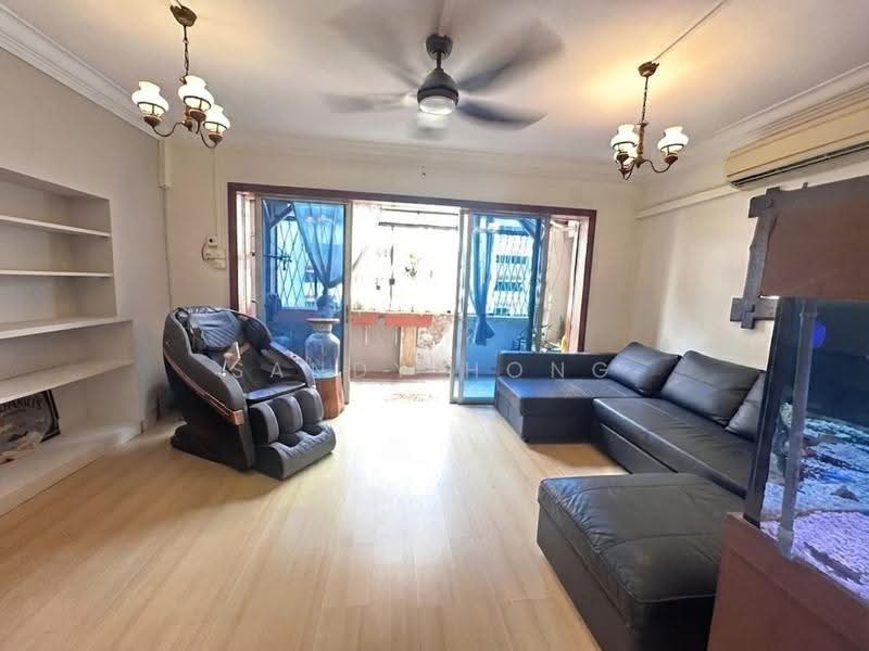 405 Jurong West Street 42, 405 Jurong West Street 42, Boon Lay / Jurong / Tuas, 4 Bedrooms, 1,614 sqft, HDB Flat For Sale, by Sandy Hong, 500248698 - Living Room - PropertyGuru.com.sg