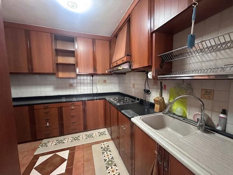 405 Jurong West Street 42, 405 Jurong West Street 42, Boon Lay / Jurong / Tuas, 4 Bedrooms, 1,614 sqft, HDB Flat For Sale, by Sandy Hong, 500248698 - Kitchen - PropertyGuru.com.sg