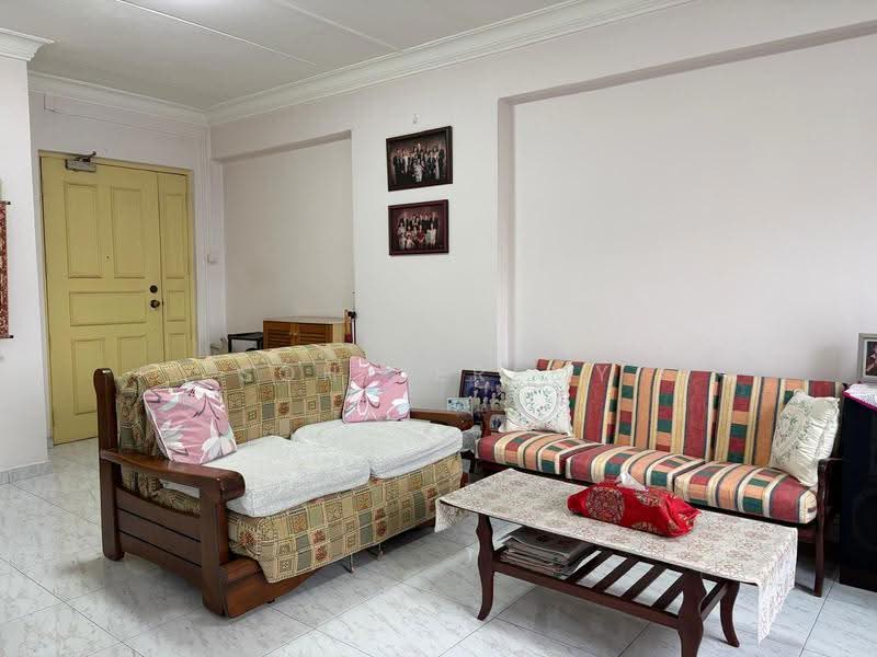 14A Lorong 7 Toa Payoh, 14A Lorong 7 Toa Payoh, Balestier / Toa Payoh, 3 Bedrooms, 1,180 sqft, HDB Flat For Sale, by Soh Jeremy, 500248719 - Living Room - PropertyGuru.com.sg