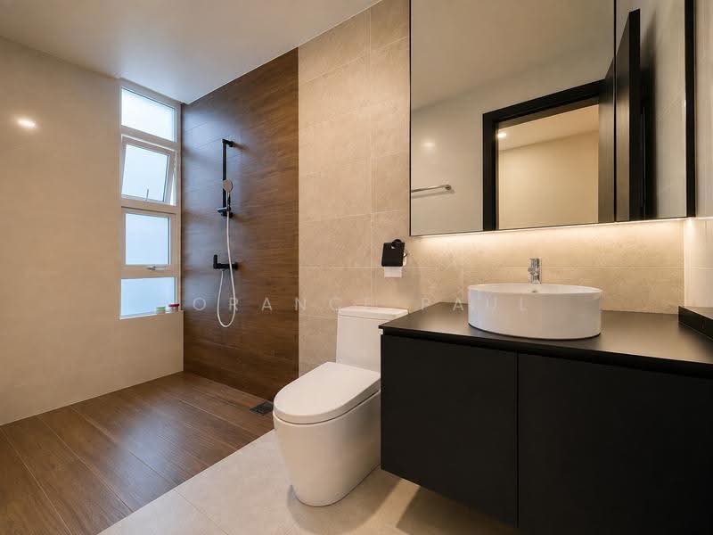 Palm Grove Regency, 12C Palm Grove Avenue, Hougang / Punggol / Sengkang, 6 Bedrooms, 2,863 sqft, Terraced House For Sale, by Torance Paul, 500248727 - Bathroom - PropertyGuru.com.sg