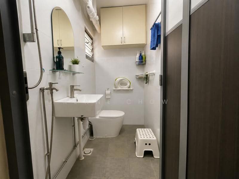 124B Bukit Merah View, 124B Bukit Merah View, Alexandra / Commonwealth, 3 Bedrooms, 1,151 sqft, HDB Flat For Sale, by Renne Chow, 500248735 - Bathroom - PropertyGuru.com.sg