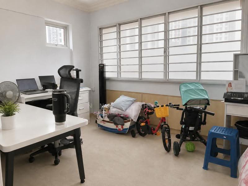 124B Bukit Merah View, 124B Bukit Merah View, Alexandra / Commonwealth, 3 Bedrooms, 1,151 sqft, HDB Flat For Sale, by Renne Chow, 500248735 - Bedroom - PropertyGuru.com.sg