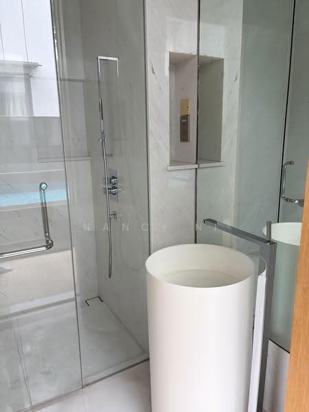 White House Residence, 67 Stevens Road, Tanglin / Holland / Bukit Timah, 5 Bedrooms, 6,000 sqft, Cluster House For Rent, by Nancy Ni, 500248750 - Bathroom - PropertyGuru.com.sg