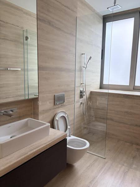 White House Residence, 67 Stevens Road, Tanglin / Holland / Bukit Timah, 5 Bedrooms, 6,000 sqft, Cluster House For Rent, by Nancy Ni, 500248750 - Bathroom - PropertyGuru.com.sg