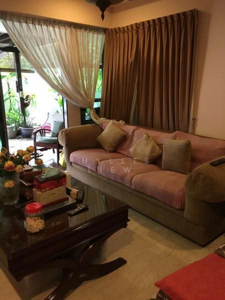 Gerald Residences, Gerald Crescent, Seletar / Yio Chu Kang, 5 Bedrooms, 3,025 sqft, Terraced House For Sale, by Phyllis Liew, 500248783 - Living Room - PropertyGuru.com.sg