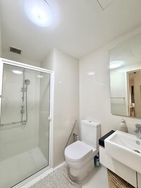 The Interlace, 196 Depot Road, Harbourfront / Telok Blangah, 3 Bedrooms, 2,024 sqft, Condominium For Rent, by TJHAI C. (TJ), 500248803 - Common Bathroom - PropertyGuru.com.sg