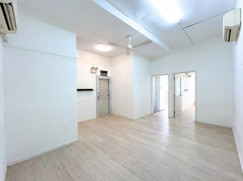 73 Lengkong Dua, Eunos / Geylang / Paya Lebar, 5 Bedrooms, 4,385 sqft, Semi-Detached House For Sale, by Winfred Quek, 500248841 - Living Room - PropertyGuru.com.sg