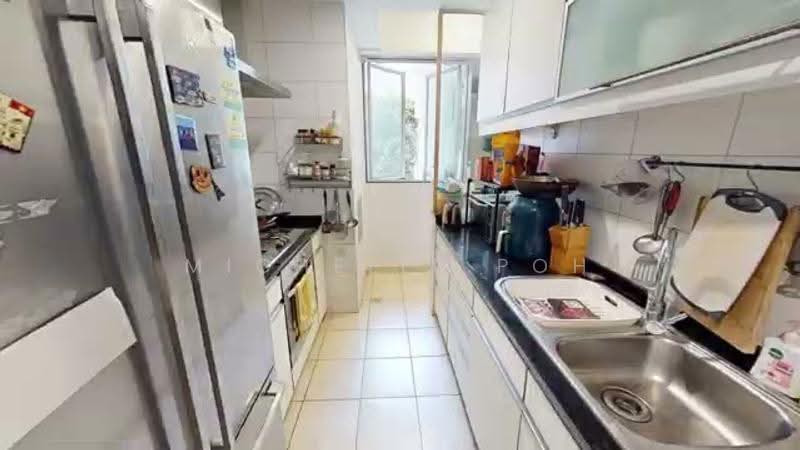 Cote D'Azur, 66 Marine Parade Road, East Coast / Marine Parade, 4 Bedrooms, 1,540 sqft, Condominium For Sale, by Michelle Poh, 500248847 - Kitchen - PropertyGuru.com.sg