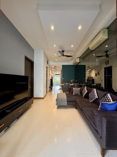 Riz Haven, 193 Jalan Loyang Besar, Changi Airport / Changi Village, 2 Bedrooms, 1,023 sqft, Condominium For Sale, by Lim Willy, 500248851 - Living Room - PropertyGuru.com.sg