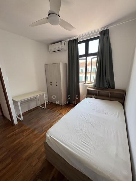 Lakeside Grove, 85 Corporation Walk, Boon Lay / Jurong / Tuas, 7 Bedrooms, 1,653 sqft, Terraced House For Rent, by Yeo Seck Chong, 500248852 - PropertyGuru.com.sg
