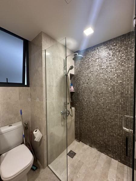 La Fiesta, 58 Sengkang Square, Hougang / Punggol / Sengkang, 1 Bedroom, 570 sqft, Condominium For Rent, by Rachel Yeo, 500248867 - Bathroom - PropertyGuru.com.sg