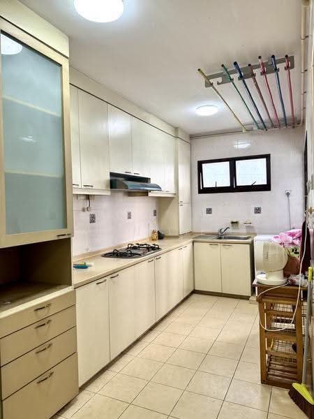 18 Dover Crescent, 18 Dover Crescent, Buona Vista / West Coast / Clementi New Town, 3 Bedrooms, 990 sqft, HDB Flat For Sale, by Keen Lieu, 500248869 - Kitchen - PropertyGuru.com.sg