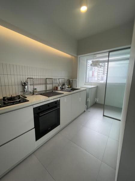 292B Bukit Batok East Avenue 6, 292B Bukit Batok East Avenue 6, Dairy Farm / Bukit Panjang / Choa Chu Kang, 3 Bedrooms, 1,001 sqft, HDB Flat For Sale, by Annie Tan, 500248887 - Kitchen - PropertyGuru.com.sg