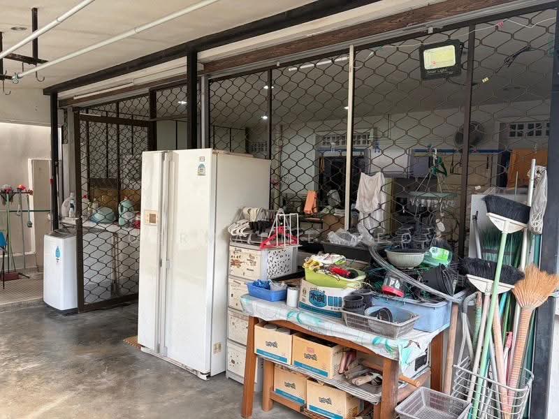 64 JALAN GIRANG, 64, Macpherson / Potong Pasir, 4 Bedrooms, 2,000 sqft, Semi-Detached House For Sale, by Germaine Teo, 500248892 - PropertyGuru.com.sg