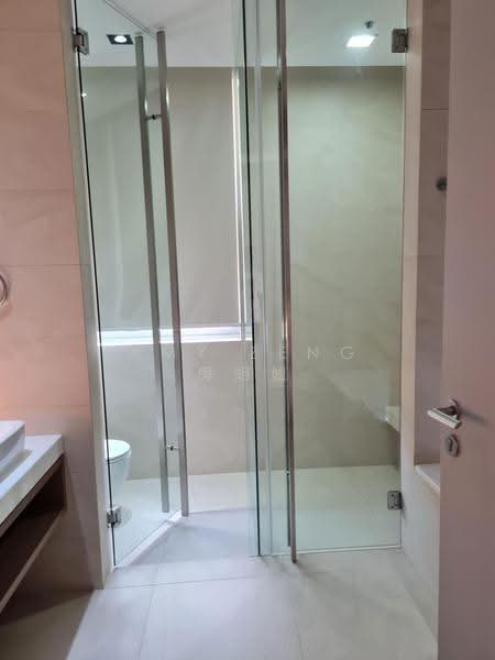 Exclusive GCB at Maryland Estate, Tanglin / Holland / Bukit Timah, 6 Bedrooms, 18,000 sqft, Good Class Bungalow For Sale, by Amy Zeng 房姐姐, 500248893 - Bathroom - PropertyGuru.com.sg