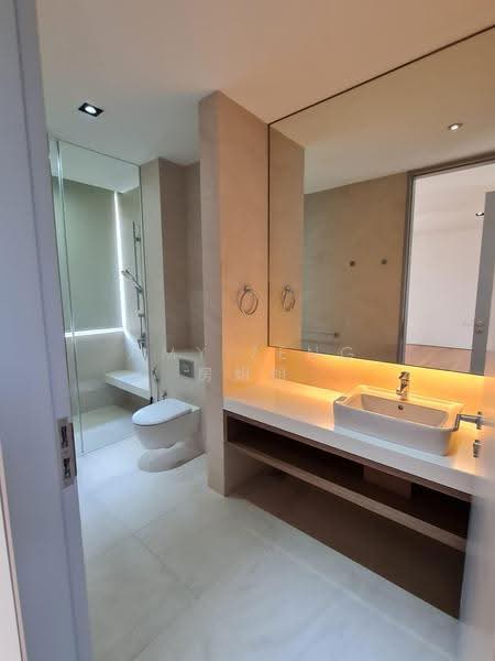 Exclusive GCB at Maryland Estate, Tanglin / Holland / Bukit Timah, 6 Bedrooms, 18,000 sqft, Good Class Bungalow For Sale, by Amy Zeng 房姐姐, 500248893 - Bathroom - PropertyGuru.com.sg