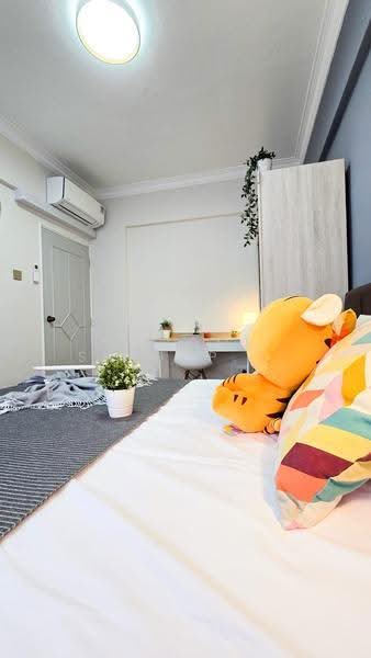 Sunbird View, 189A Sunbird Road, Bedok / Upper East Coast, Room Rental, 200 sqft, Walk-up Apartment For Rent, by Wehome Co-Living, 500248897 - Deluxe Queen Room - PropertyGuru.com.sg