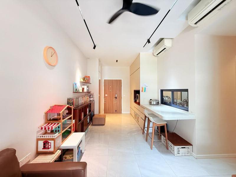 Uptown @ Farrer, 2 Perumal Road Singapore, Farrer Park / Serangoon Rd, 3 Bedrooms, 1,292 sqft, Condominium For Sale, by James Yeo, 500248898 - Living Room - PropertyGuru.com.sg