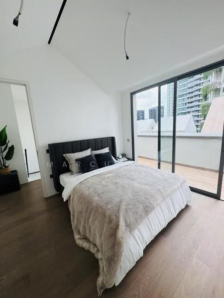 10 Evelyn, 10 Evelyn Road, Newton / Novena, 3 Bedrooms, 1,410 sqft, Condominium For Sale, by Marcus Liu, 500248900 - Bedroom - PropertyGuru.com.sg