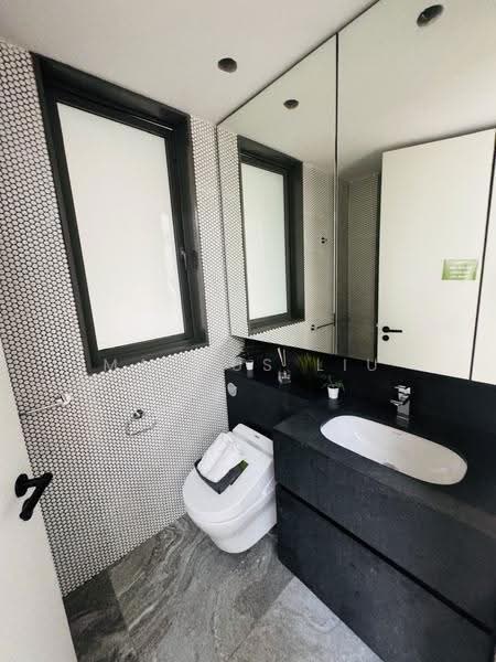 10 Evelyn, 10 Evelyn Road, Newton / Novena, 3 Bedrooms, 1,410 sqft, Condominium For Sale, by Marcus Liu, 500248900 - Bathroom - PropertyGuru.com.sg