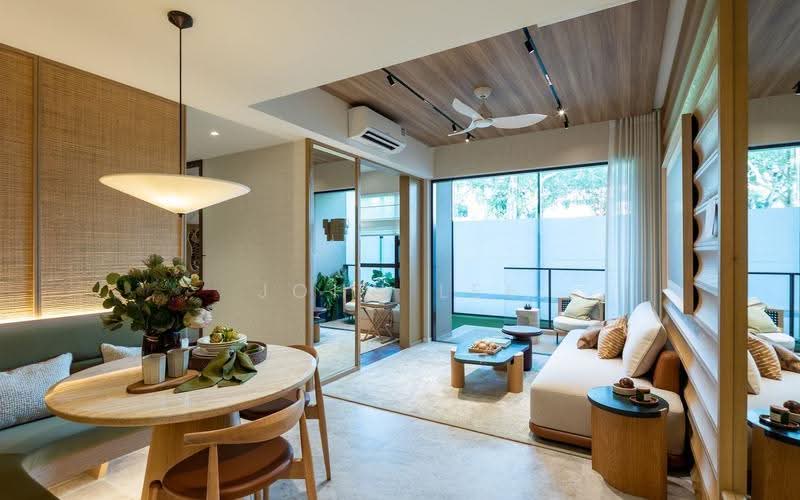 Dunearn House, 764 Dunearn Road, Newton / Novena, 4 Bedrooms, 1,184 sqft, Condominium For Sale, by John Lee, 500248908 - Living Room - PropertyGuru.com.sg