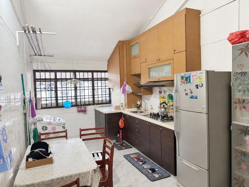 106 Hougang Avenue 1, 106 Hougang Avenue 1, Hougang / Punggol / Sengkang, 2 Bedrooms, 872 sqft, HDB Flat For Sale, by Yumi Leong, 500248912 - Kitchen - PropertyGuru.com.sg