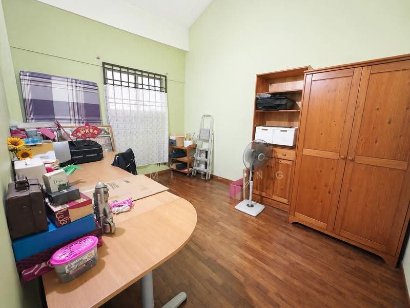 106 Hougang Avenue 1, 106 Hougang Avenue 1, Hougang / Punggol / Sengkang, 2 Bedrooms, 872 sqft, HDB Flat For Sale, by Yumi Leong, 500248912 - Study - PropertyGuru.com.sg