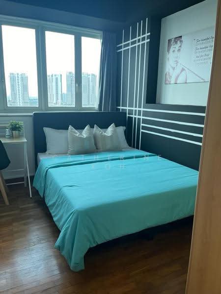 Queens, 10 Stirling Road, Alexandra / Commonwealth, Room Rental, 100 sqft, Condominium For Rent, by Catherine Koh, 500248924 - 3104 Bedroom 2 - PropertyGuru.com.sg