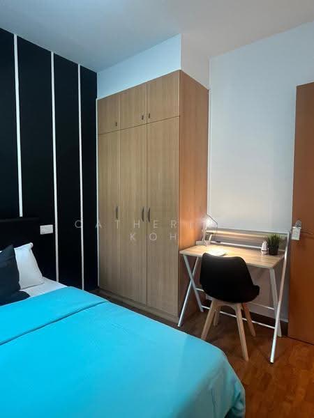 Queens, 10 Stirling Road, Alexandra / Commonwealth, Room Rental, 100 sqft, Condominium For Rent, by Catherine Koh, 500248924 - 0102 Bedroom 2 - PropertyGuru.com.sg