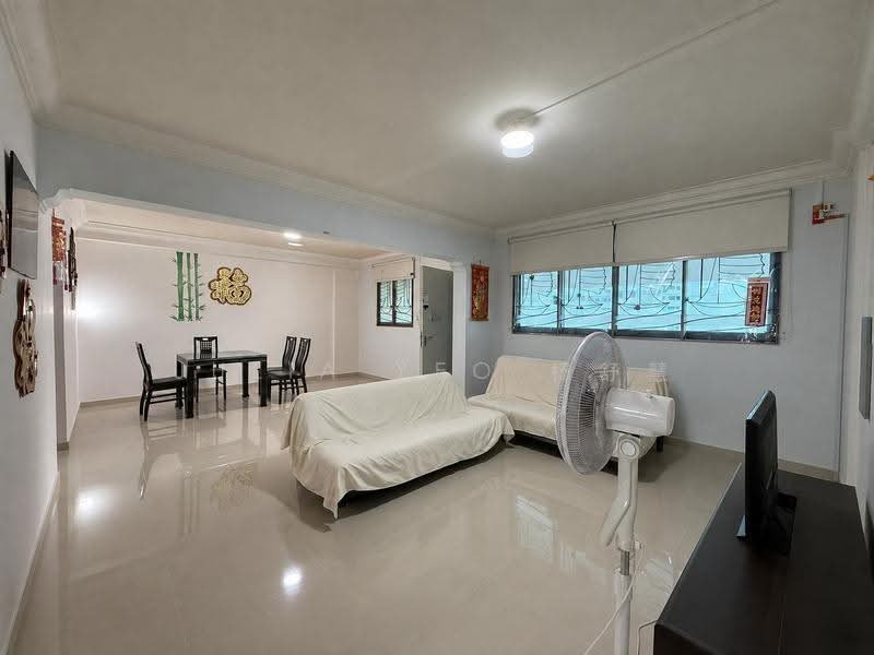 871 Tampines Street 84, 871 Tampines Street 84, Pasir Ris / Tampines, 3 Bedrooms, 1,119 sqft, HDB Flat For Sale, by Julia Yeo 杨舒慧, 500248926 - Living Room - PropertyGuru.com.sg