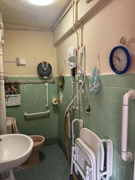 27 Jalan Bahagia, 27 Jalan Bahagia, Balestier / Toa Payoh, Room Rental, 120 sqft, HDB Flat For Rent, by Lorraine Lum, 500248930 - Bathroom - PropertyGuru.com.sg